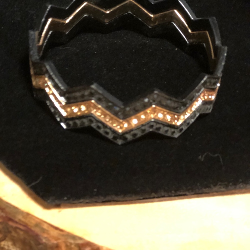 NWT Black and Gold 3-pc Bangle set - Picture 10 of 12